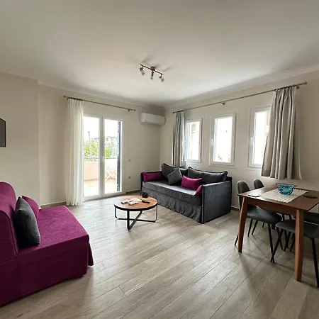 Michael - Private Parking Apartament Lefkáda