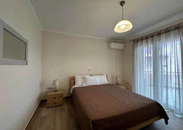 Michael - Private Parking *